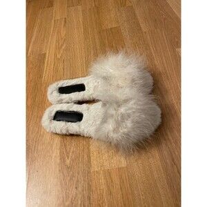 Furry Fuzzy Slippers Size 6.5
